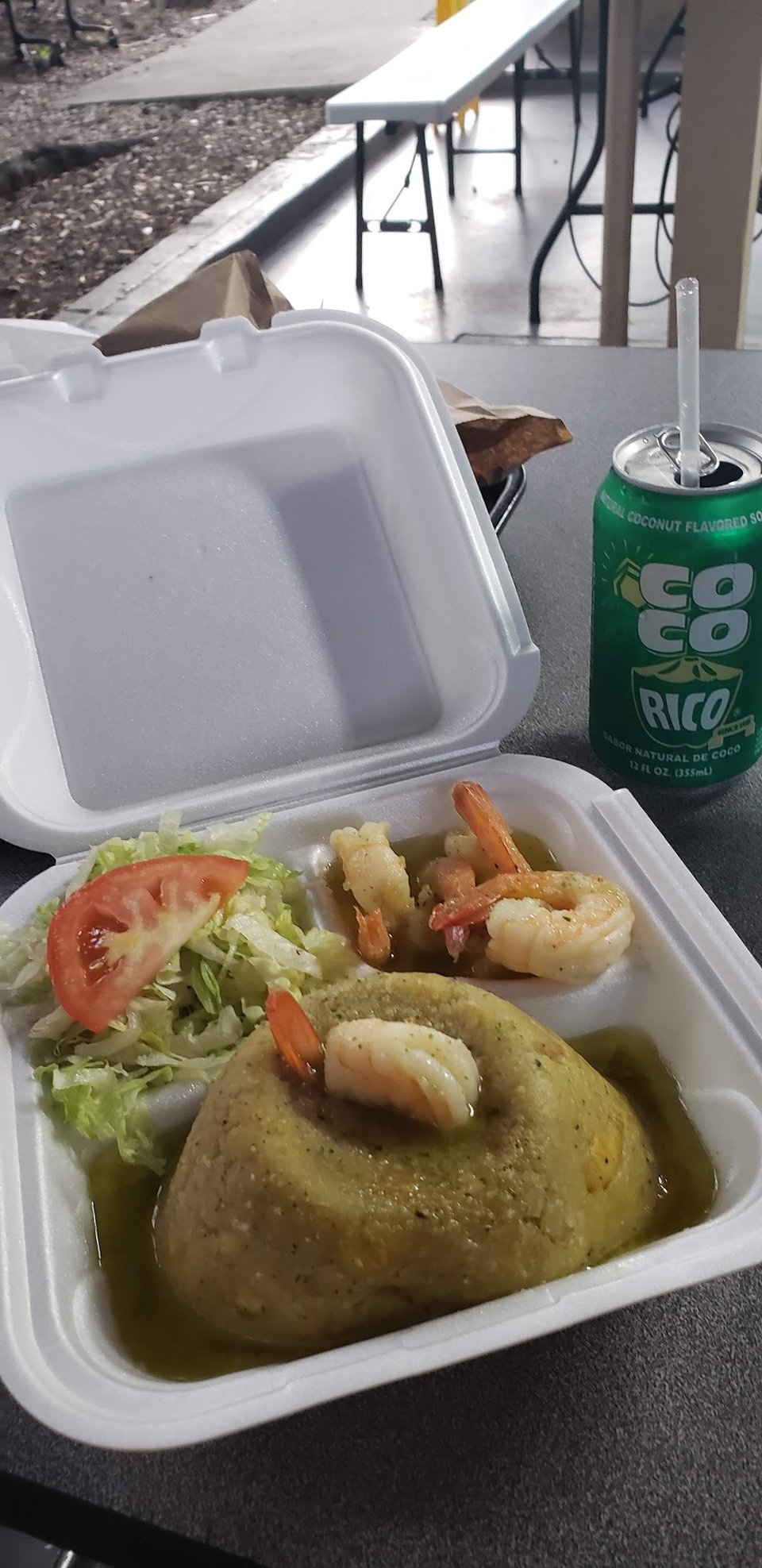 Mofongo Con Camarones Y Mijo De Ajo